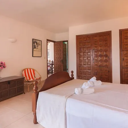 Guzman - Arcadien Villa